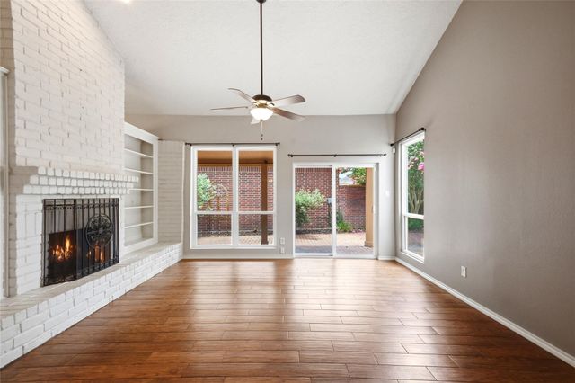 7239 N Hearthstone Green Drive, Houston, TX 77095
