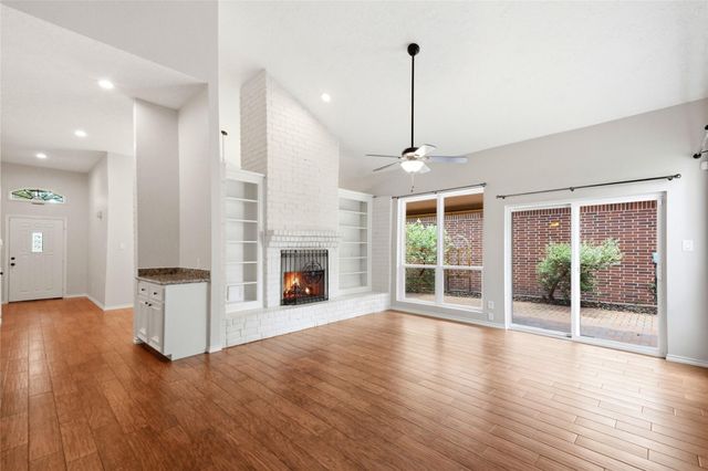 7239 N Hearthstone Green Drive, Houston, TX 77095