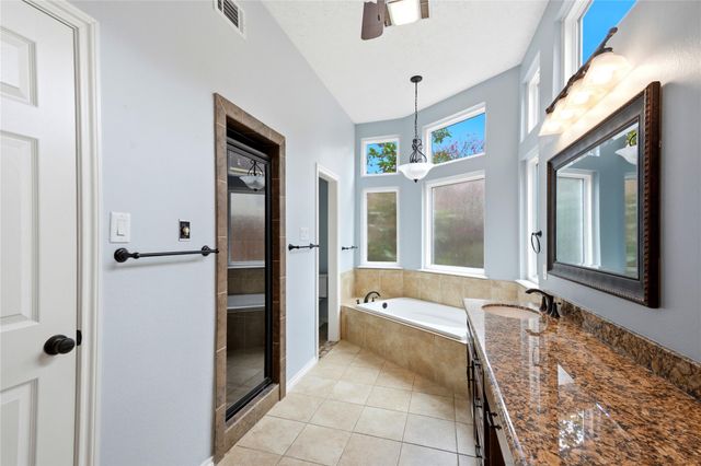 7239 N Hearthstone Green Drive, Houston, TX 77095