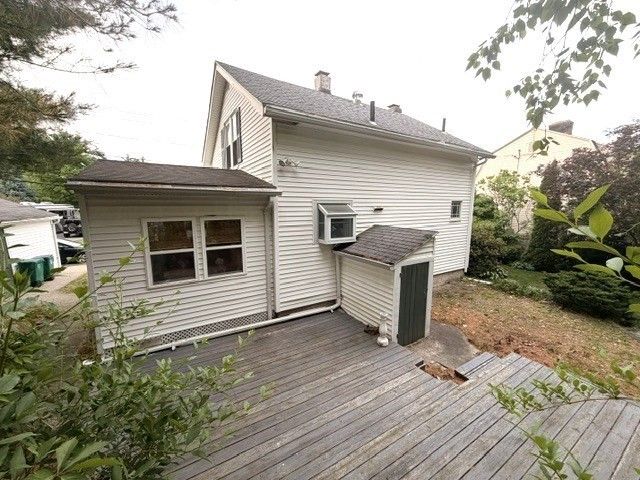 34 Lenox St, Fitchburg, MA 01420