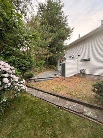 34 Lenox St, Fitchburg, MA 01420
