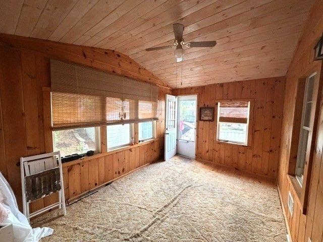 34 Lenox St, Fitchburg, MA 01420