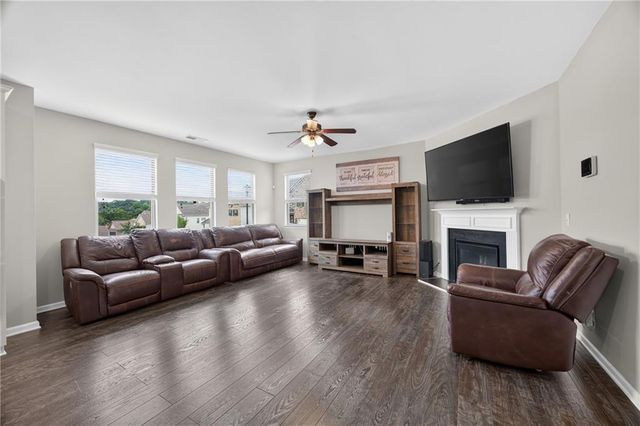 444 Lance View Lane, Lawrenceville, GA 30045