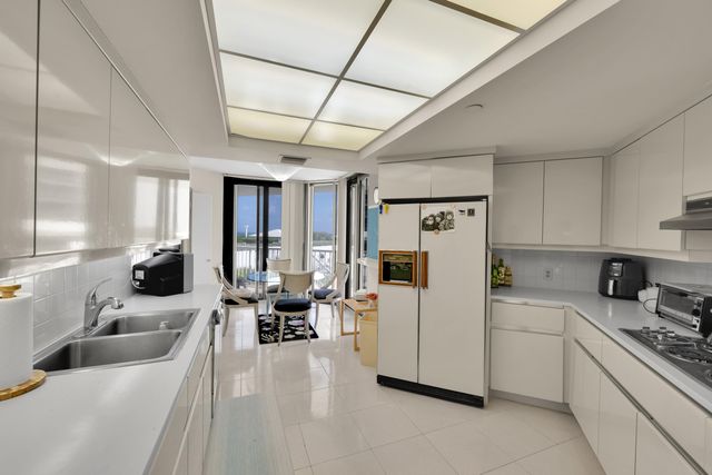 3170 S Ocean Boulevard 201n, Palm Beach, FL 33480