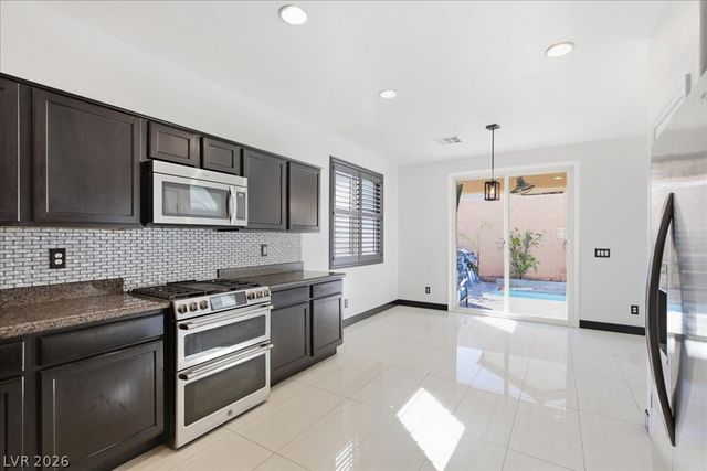 369 Hillhead Court, Las Vegas, NV 89148