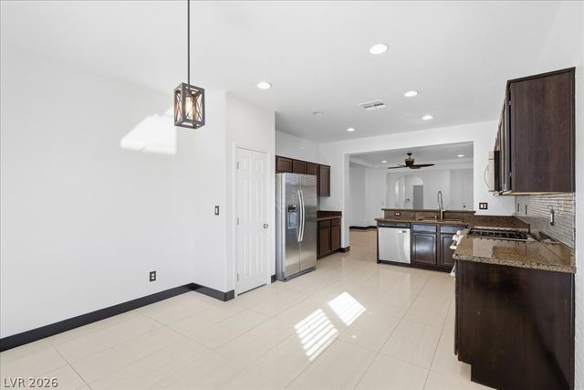 369 Hillhead Court, Las Vegas, NV 89148
