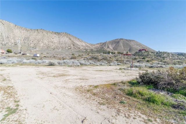 5668 Eaglestone, Phelan, CA 92371