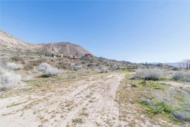 5668 Eaglestone, Phelan, CA 92371