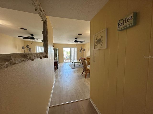 200 THE ESPLANADE N B10, Venice, FL 34285