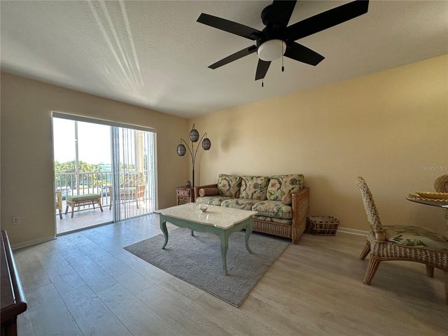 200 THE ESPLANADE N B10, Venice, FL 34285