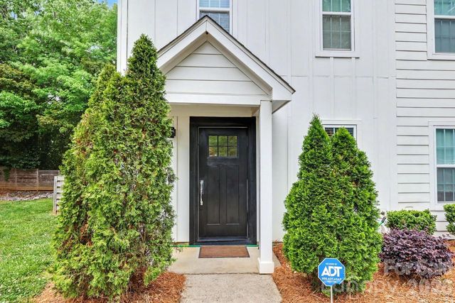 1511 Briar Creek Road A, Charlotte, NC 28205