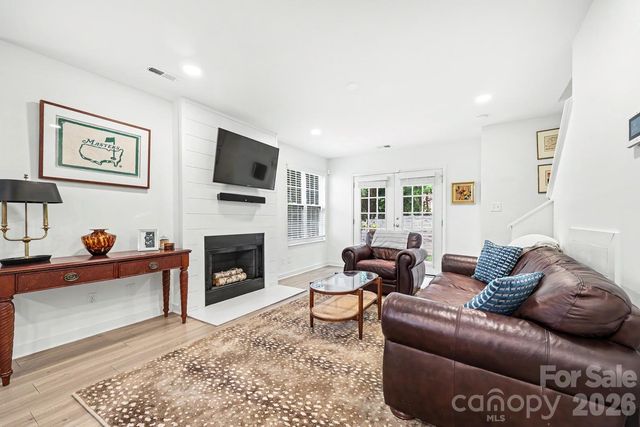 1511 Briar Creek Road A, Charlotte, NC 28205