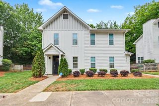 1511 Briar Creek Road A, Charlotte, NC 28205