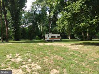 9440 CSX RD, Great Cacapon, WV 25422