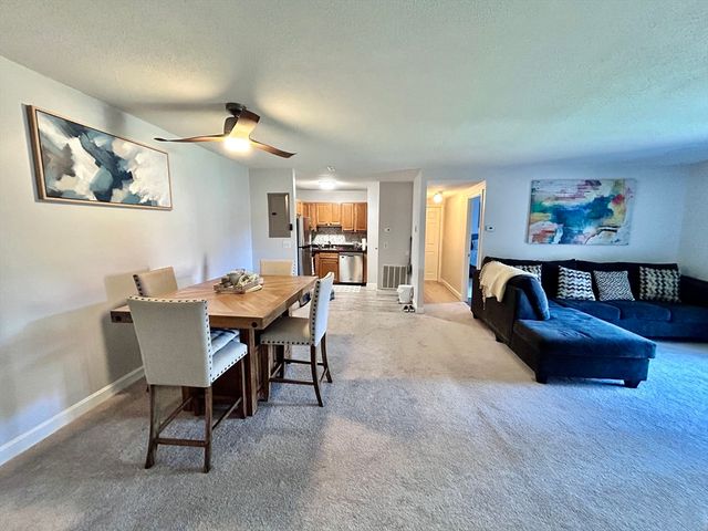 685 Oak Street 4-6, Brockton, MA 02301