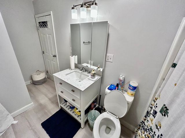 685 Oak Street 4-6, Brockton, MA 02301