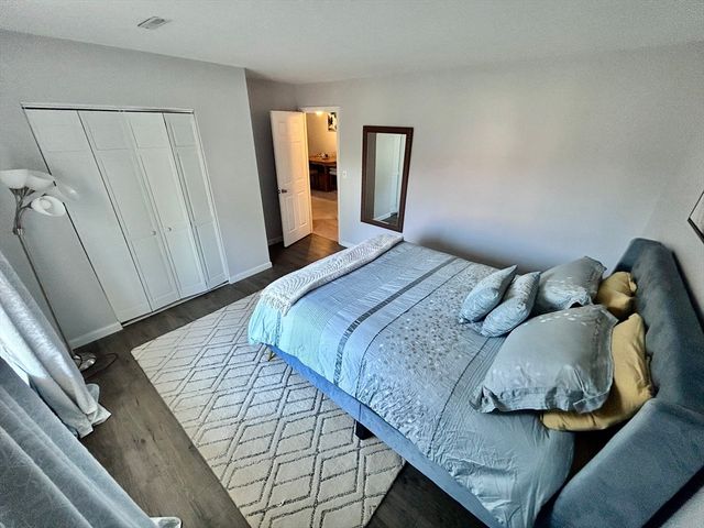 685 Oak Street 4-6, Brockton, MA 02301
