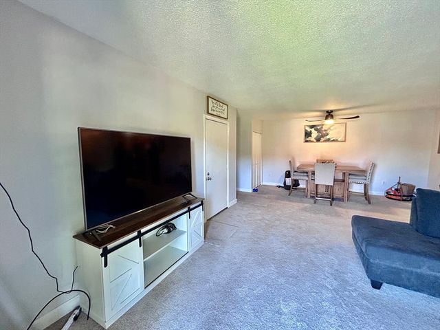 685 Oak Street 4-6, Brockton, MA 02301