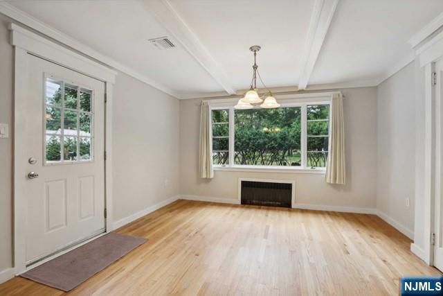 261 W Saddle River Road, Upper Saddle River, NJ 07458