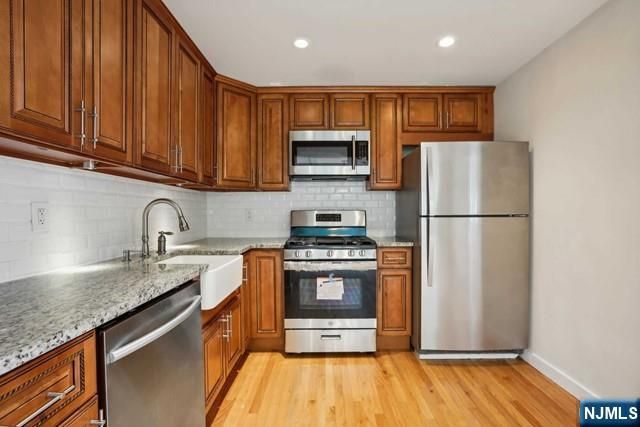 261 W Saddle River Road, Upper Saddle River, NJ 07458