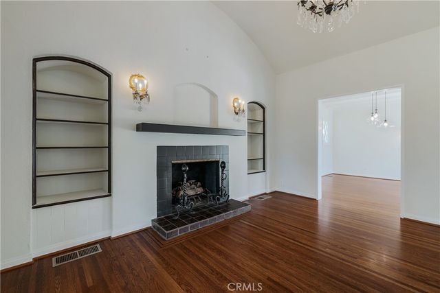 1243 Rossmoyne Avenue, Glendale, CA 91207