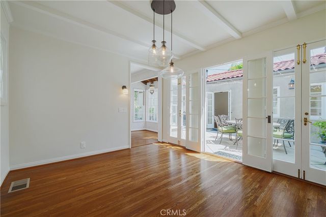 1243 Rossmoyne Avenue, Glendale, CA 91207