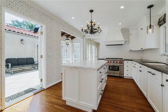 1243 Rossmoyne Avenue, Glendale, CA 91207