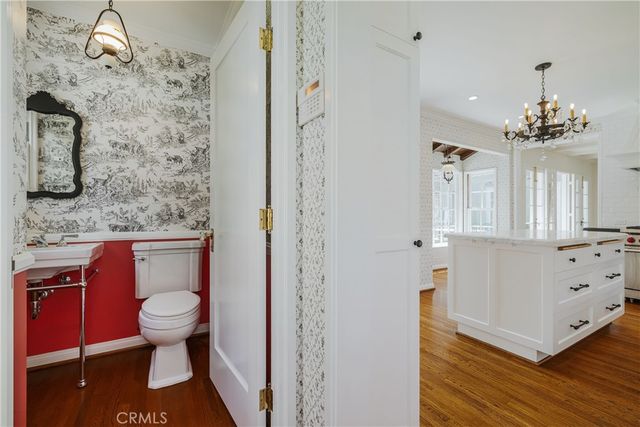 1243 Rossmoyne Avenue, Glendale, CA 91207