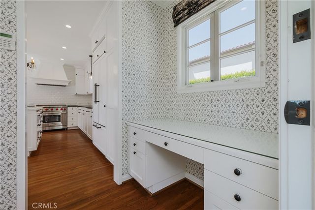 1243 Rossmoyne Avenue, Glendale, CA 91207