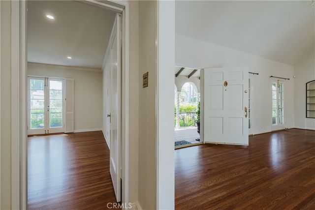 1243 Rossmoyne Avenue, Glendale, CA 91207