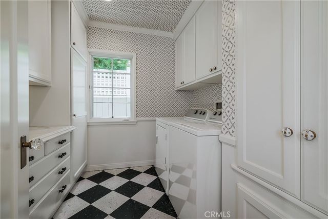 1243 Rossmoyne Avenue, Glendale, CA 91207