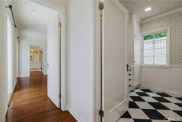1243 Rossmoyne Avenue, Glendale, CA 91207