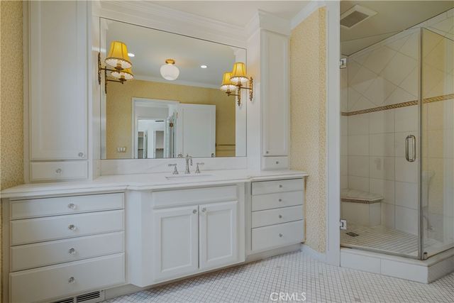 1243 Rossmoyne Avenue, Glendale, CA 91207
