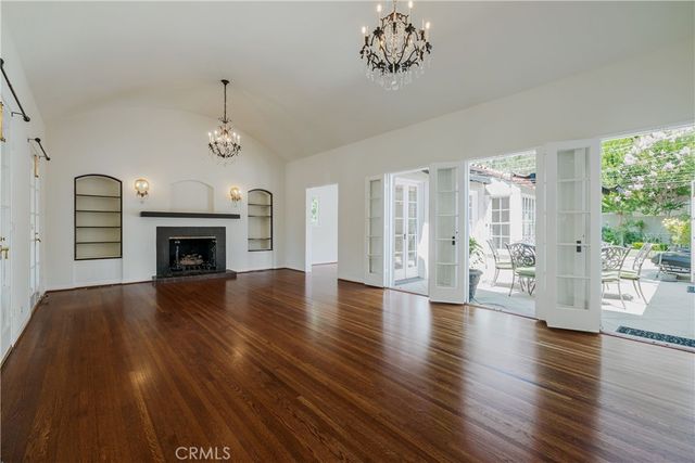 1243 Rossmoyne Avenue, Glendale, CA 91207