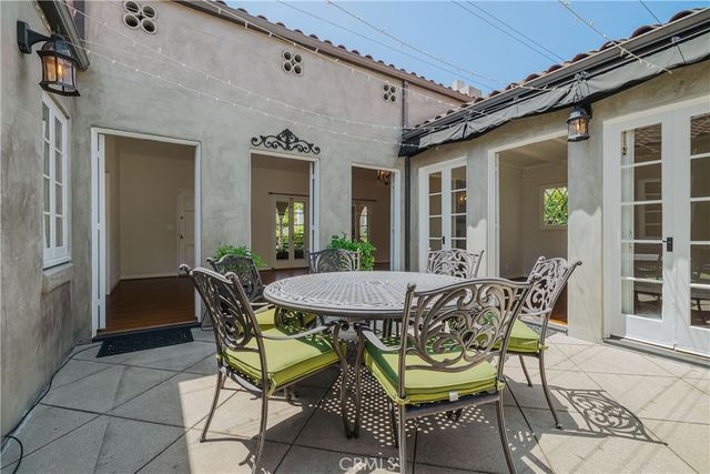1243 Rossmoyne Avenue, Glendale, CA 91207