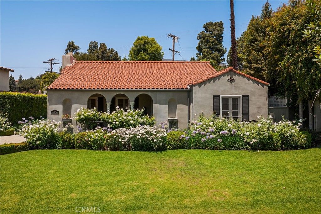 1243 Rossmoyne Avenue, Glendale, CA 91207