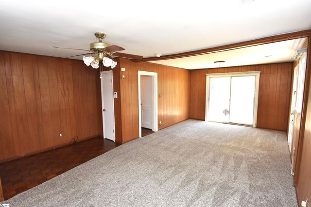 110 Welcome Avenue, Greenville, SC 29611