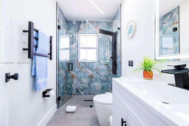 336 Palm St, Hollywood, FL 33019