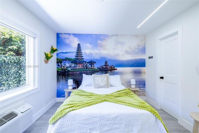 336 Palm St, Hollywood, FL 33019