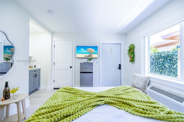 336 Palm St, Hollywood, FL 33019