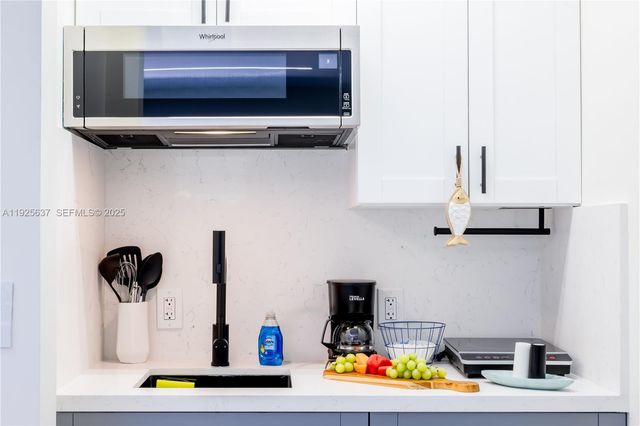 336 Palm St, Hollywood, FL 33019