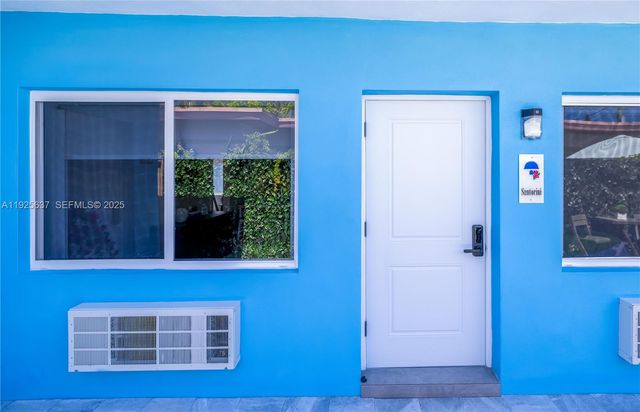 336 Palm St, Hollywood, FL 33019