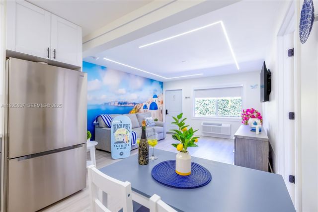 336 Palm St, Hollywood, FL 33019