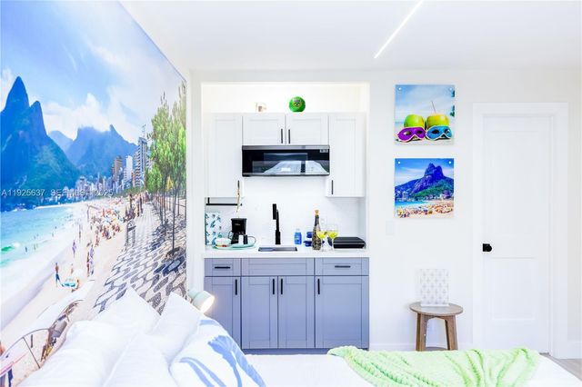 336 Palm St, Hollywood, FL 33019