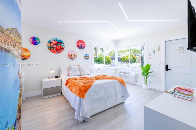 336 Palm St, Hollywood, FL 33019