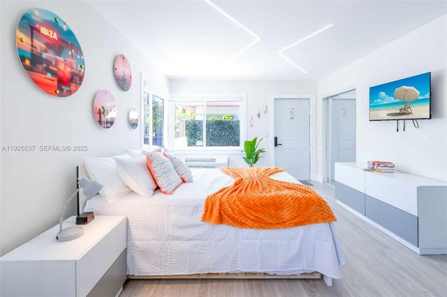 336 Palm St, Hollywood, FL 33019