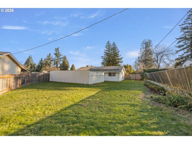 12600 Ne DAVIS St, Portland, OR 97230