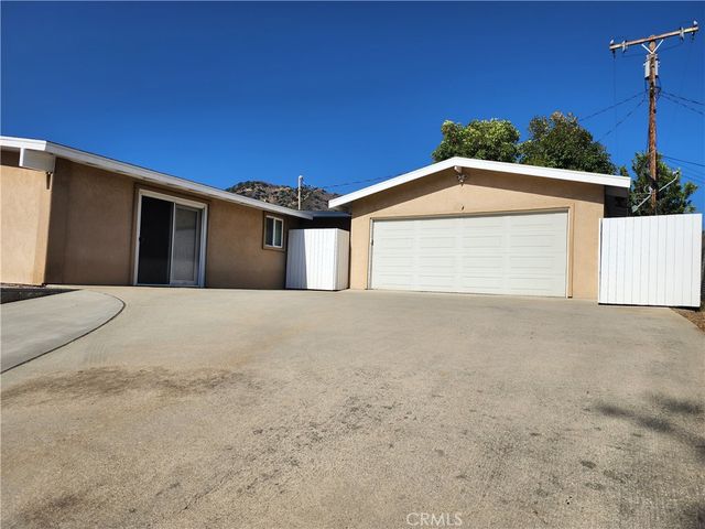 330 W Channing, Azusa, CA 91702