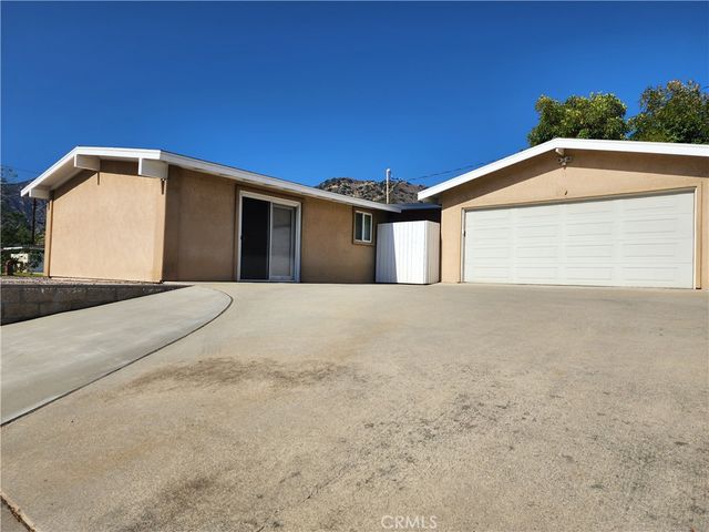 330 W Channing, Azusa, CA 91702