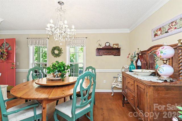 612 17th Avenue Drive SE, Hickory, NC 28602